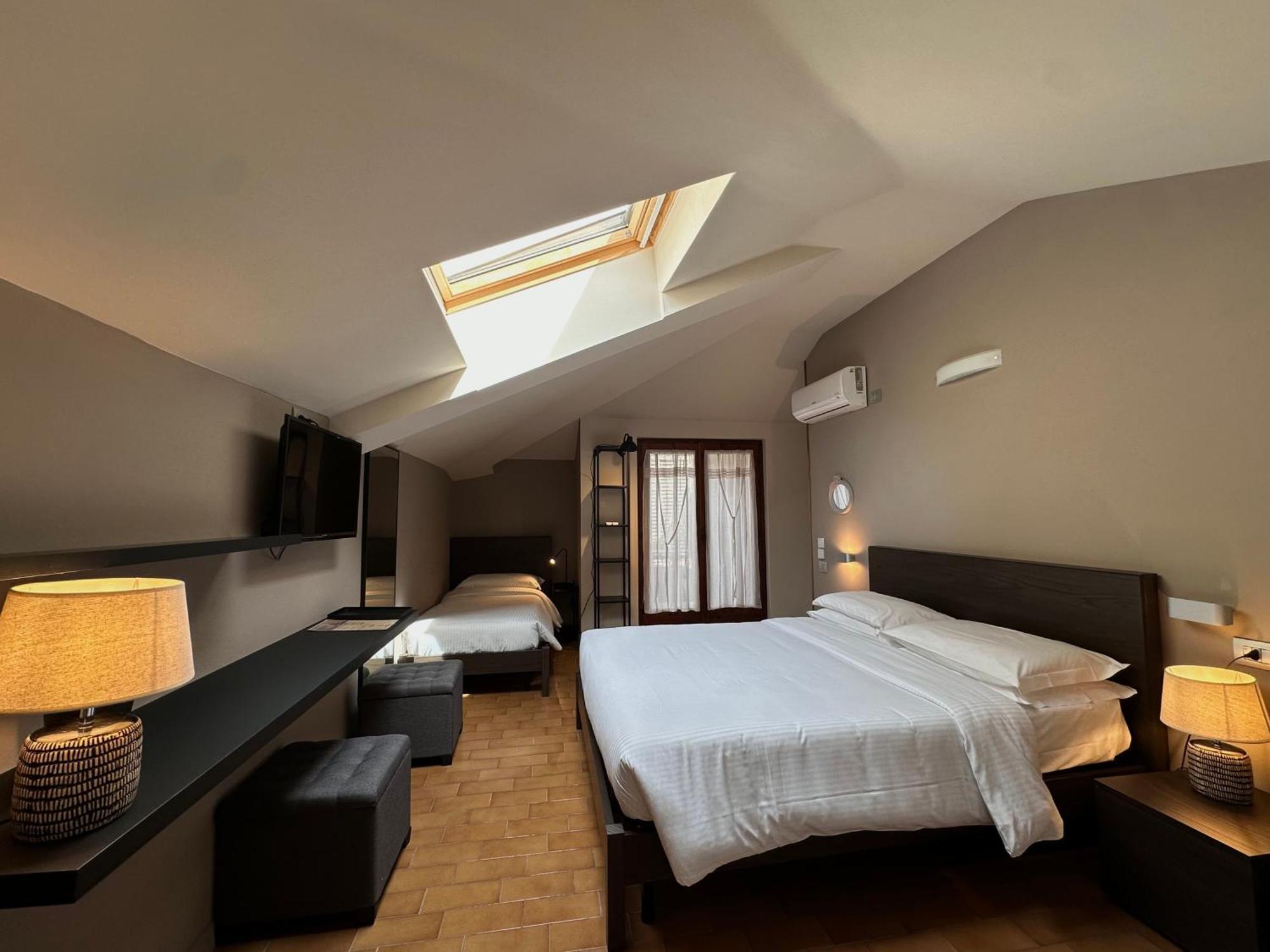 Hotel Ristorante San Giuseppe Черноббио Экстерьер фото